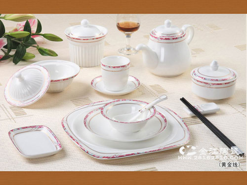 餐具常识--中餐便餐摆台方法-酒店用品-定制酒店